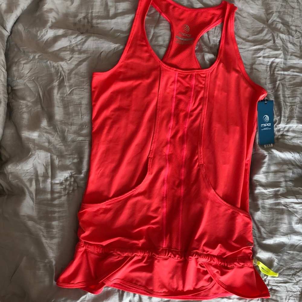 MPG tennis shirt